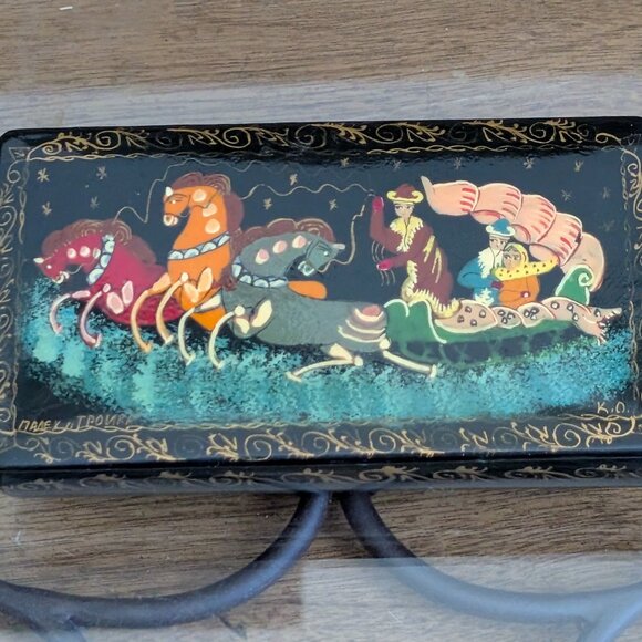 Vintage Russian USSR Signed PALEKH Палех "Troika" Lacquer Jewelry Trinket Box - Picture 2 of 10